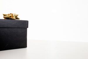 Профессиональная этика: Подарки, которые укрепляют ваши связи с начальством
